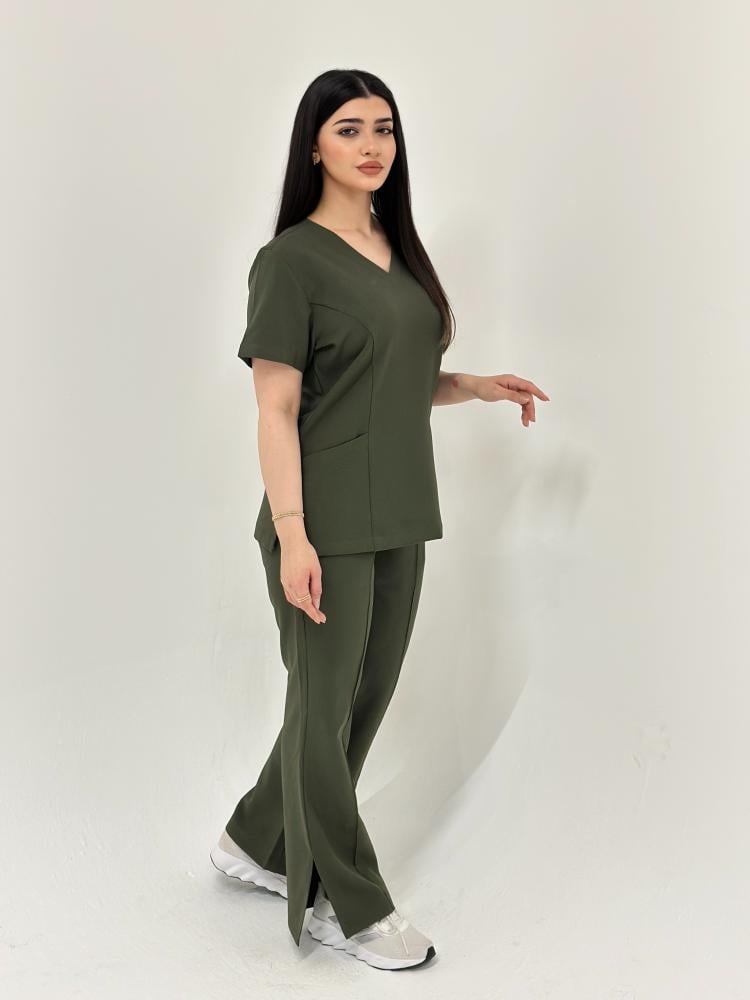 سكراب طبي لون زيتي Olive Green - موديل رقم ٢ - الصورة 4